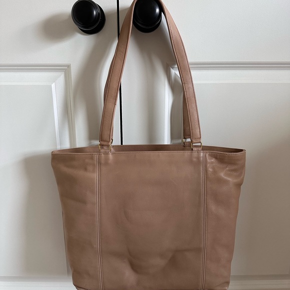 Vintage Leather Coach Shoulder Bag